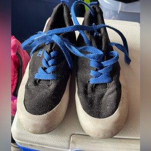 Boys shoes Lot 2 pairs DC / Quick silver